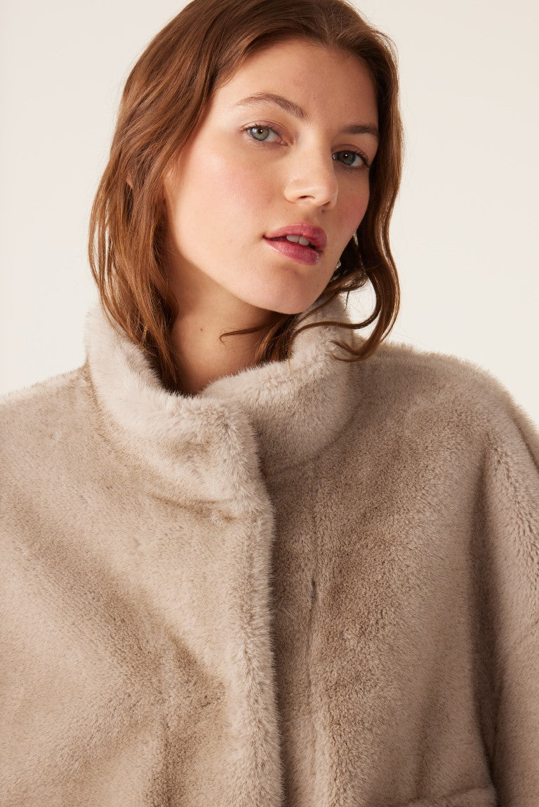 PAROS COAT
