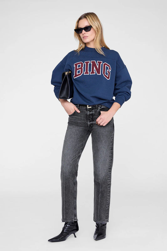Trenton Sweatshirt Bing in Washed Navy