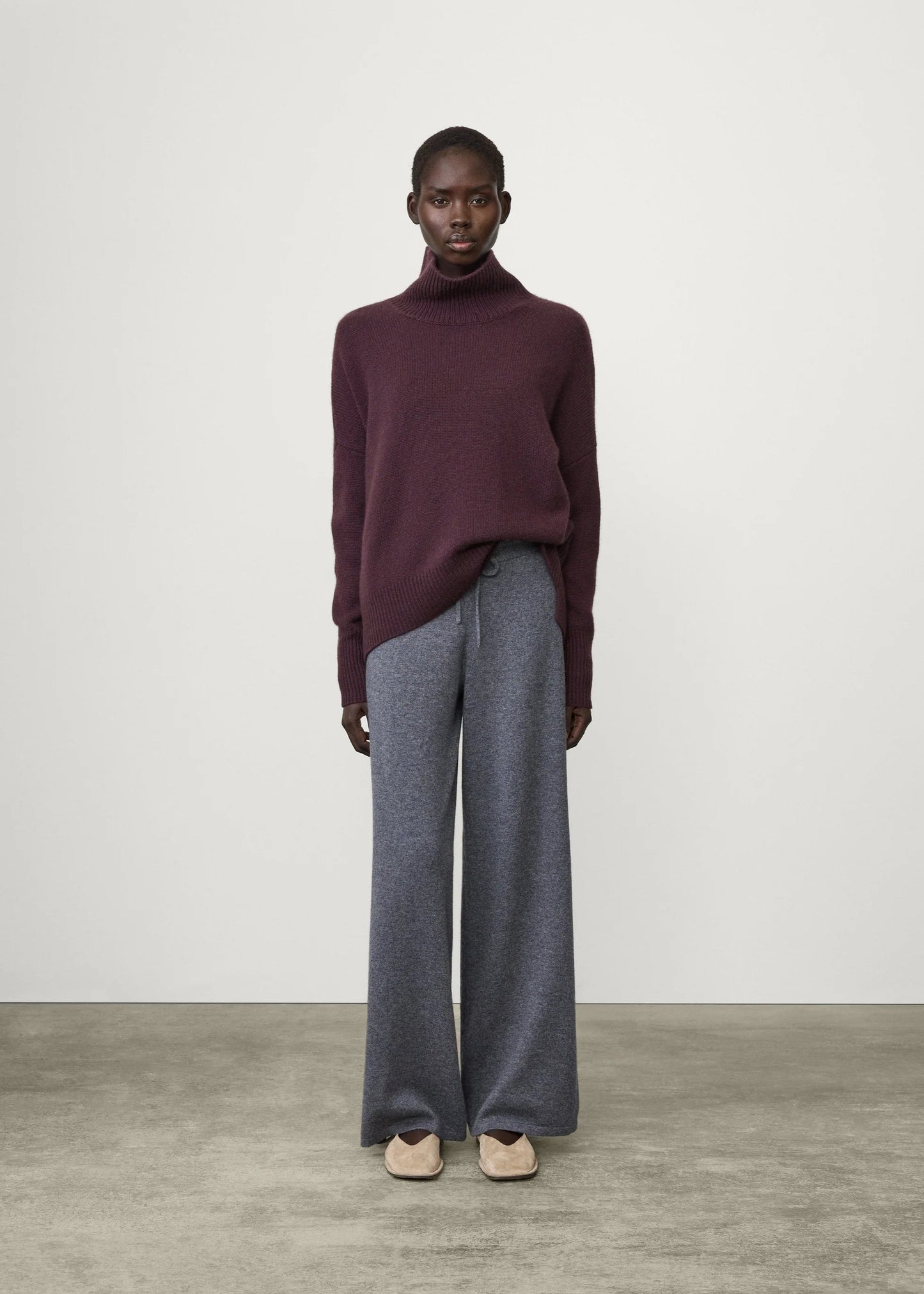 Heidi Turtleneck Sweater in Mahogany