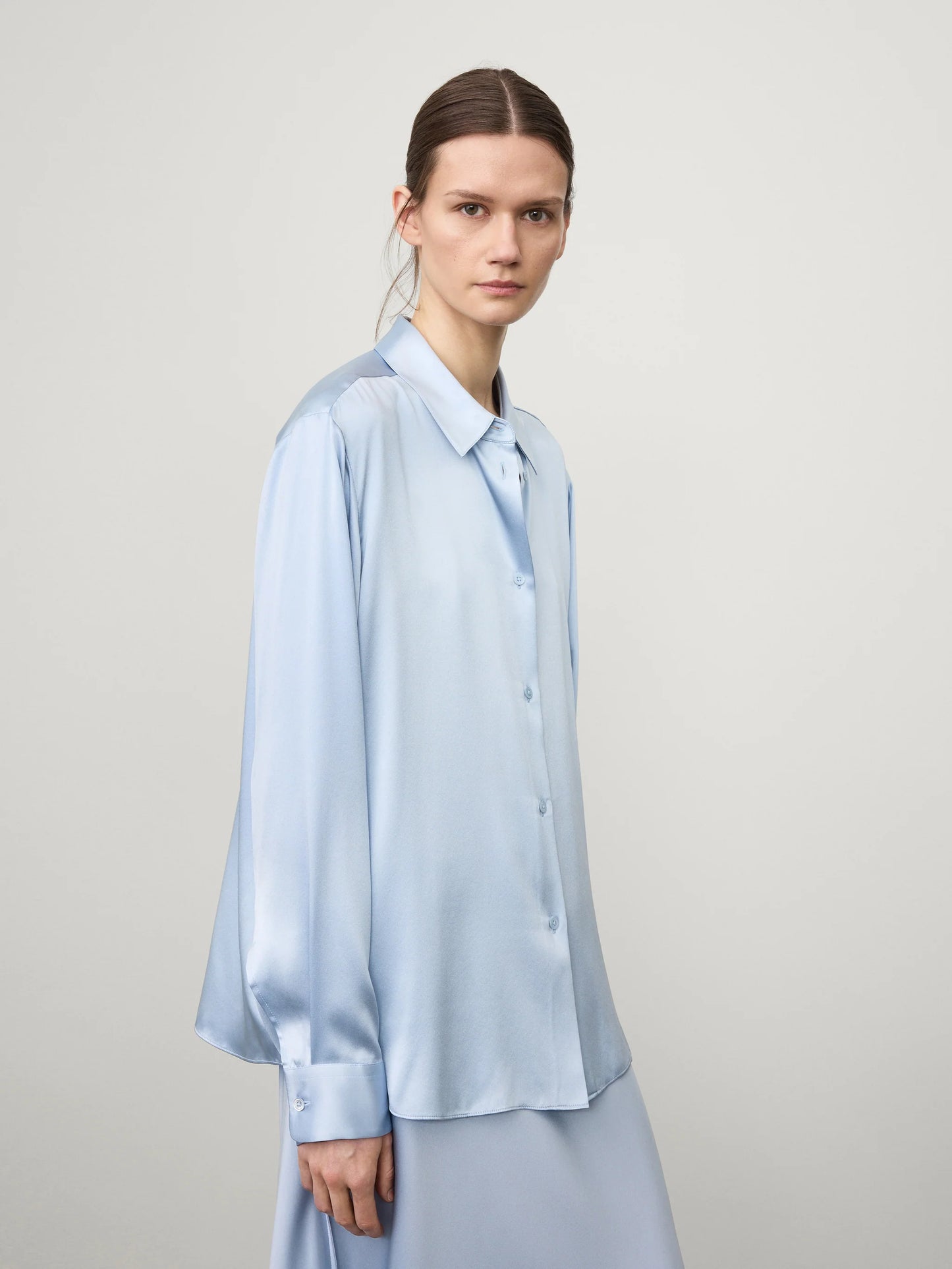 Long Sleeved Buttonup Shirt in Surf