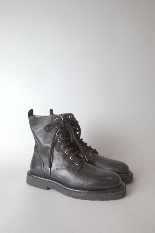 Lace Up Boot in Black