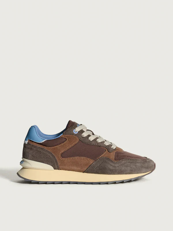 City Amsterdam Sneakers in Brown