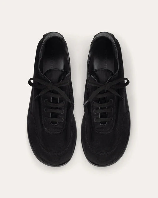 Balla Mesh Trainer in Black