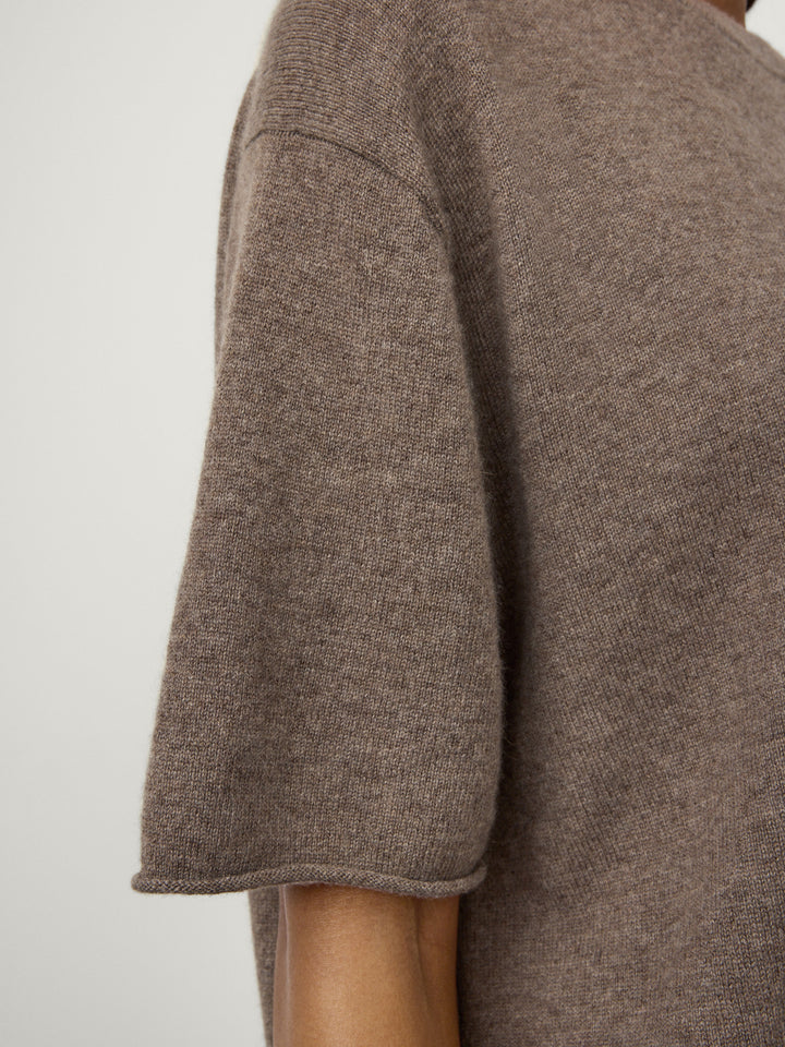 Cila T-Shirt in Truffle