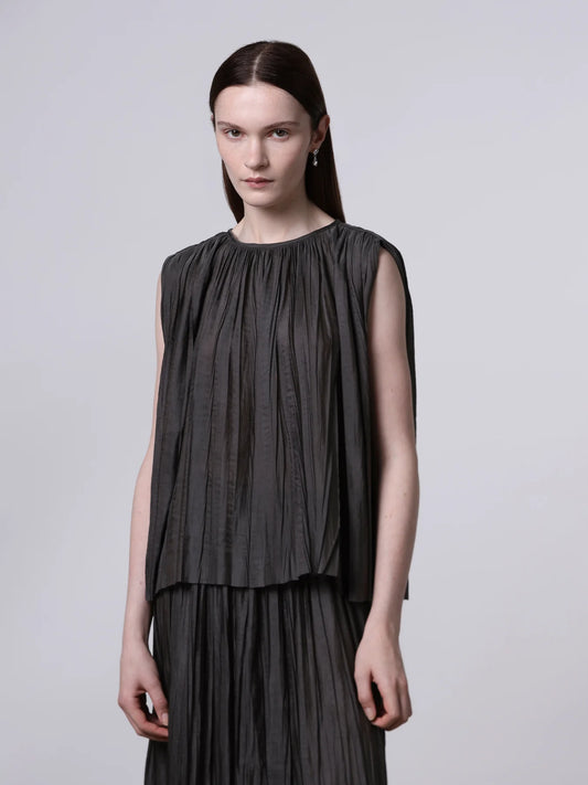 Plisse Top in Brown
