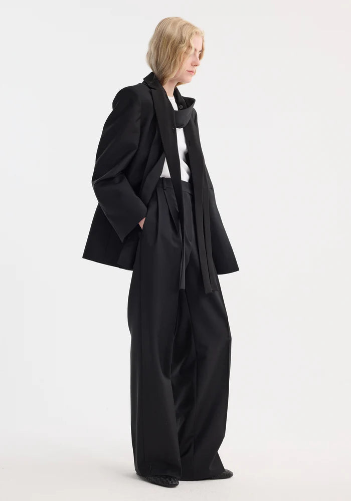 Deconstructed Satin Lapel Suit Jacket in Black