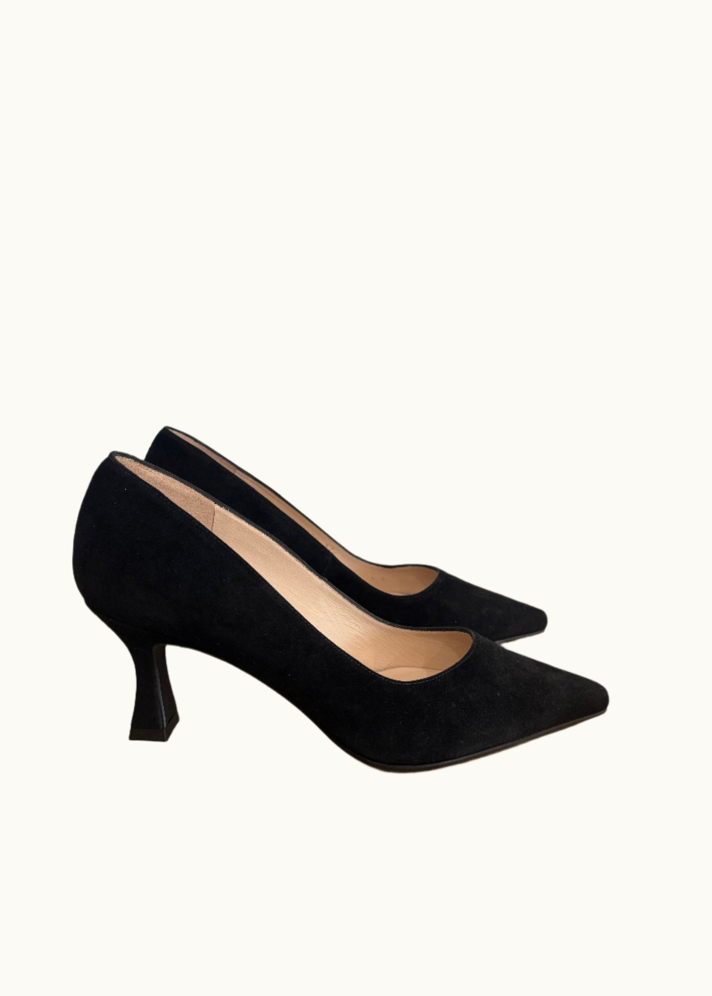 Jona Heel in Black Suede