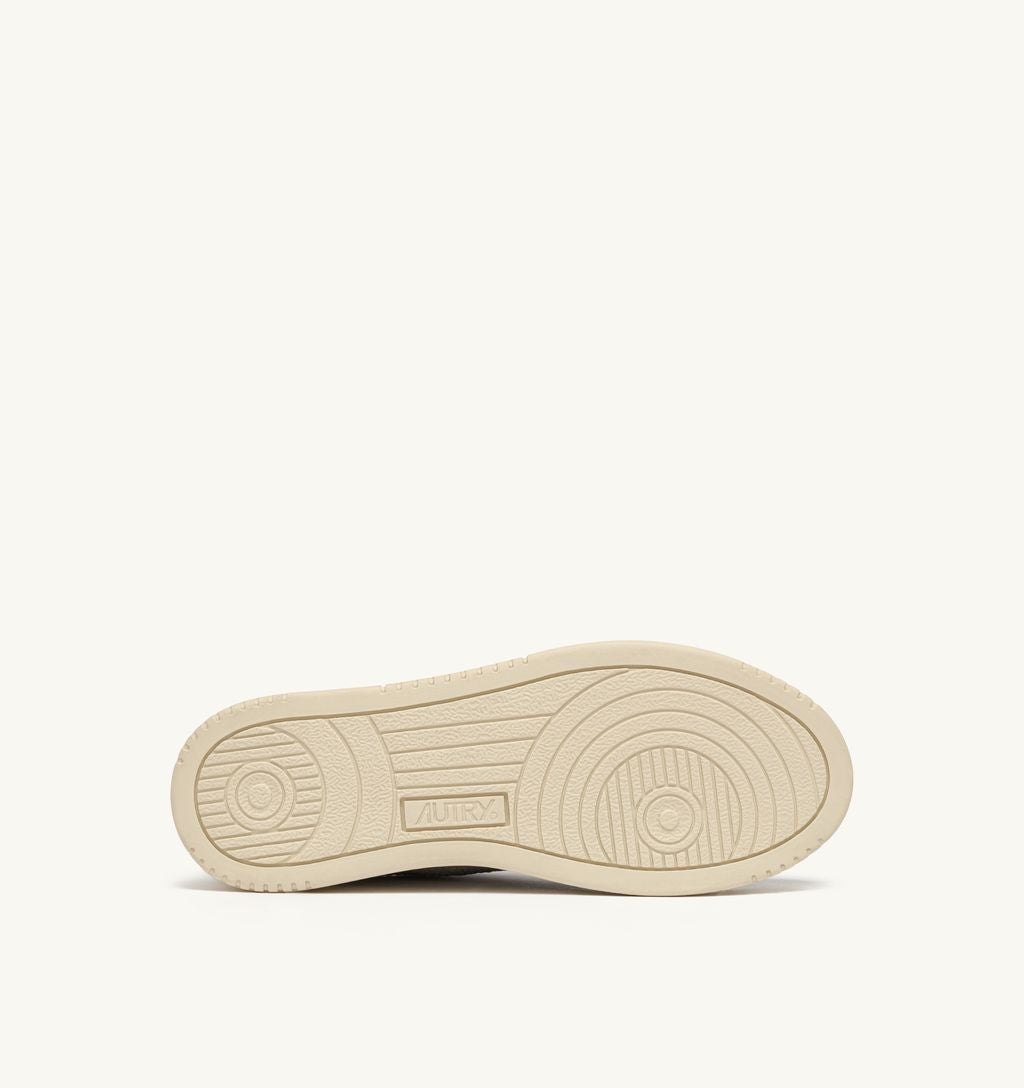 Crystal Medalist Low Sneakers in Lavander
