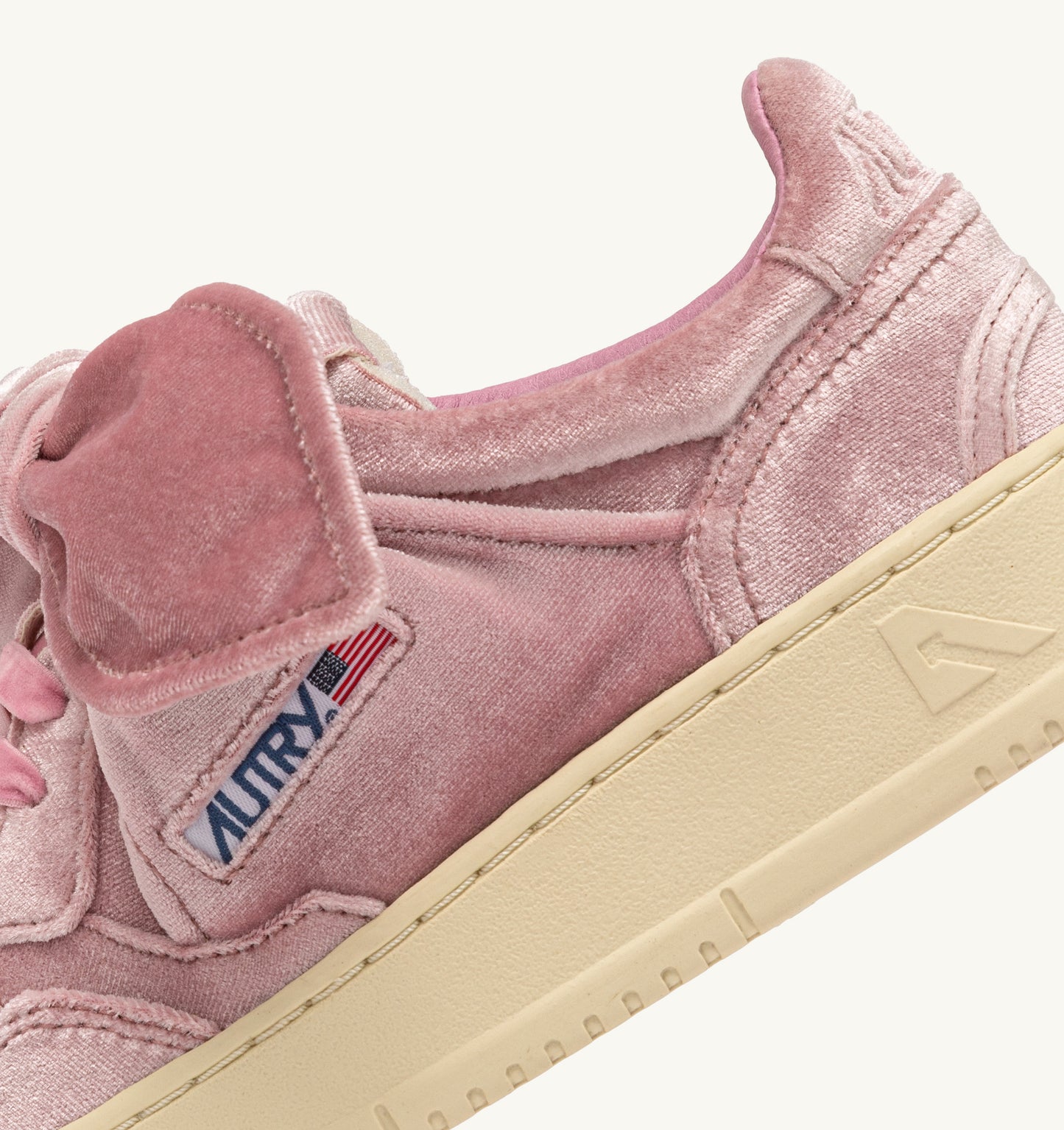 Medalist Low Bow Velvet Sneakers in Pink