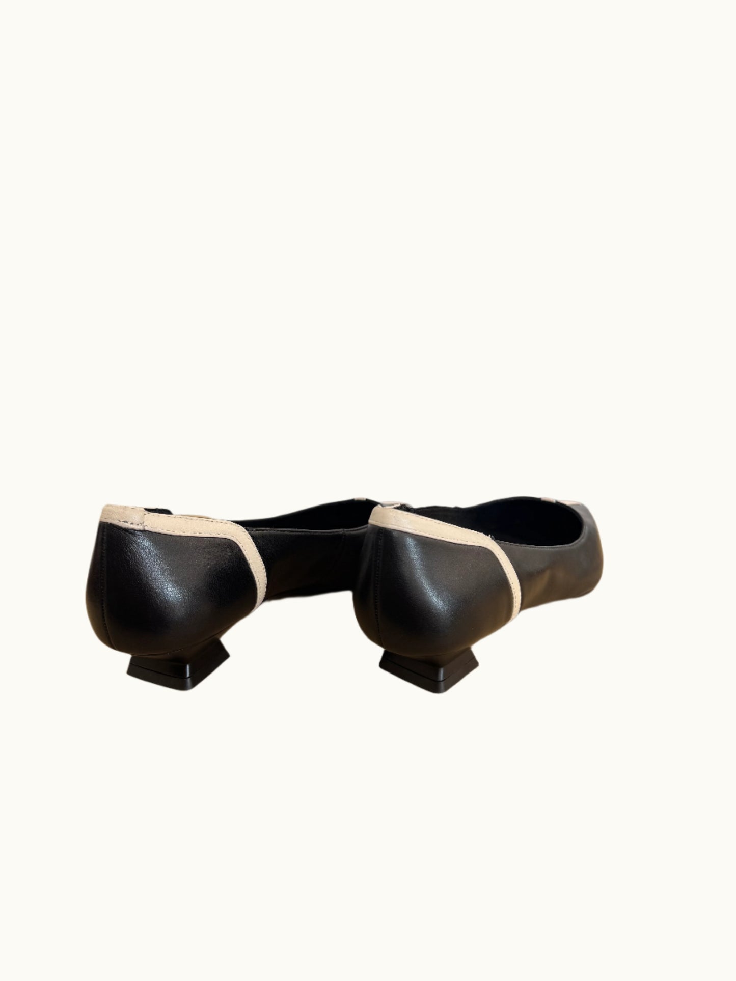 Belle Pointed Toe Shoe in Black & Cream Stripe