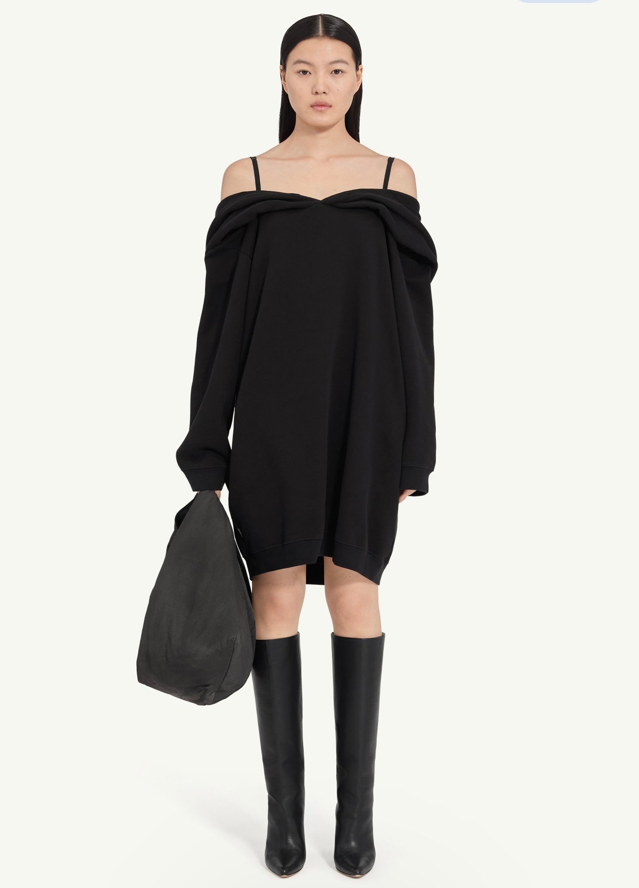 Sweatshirt Dress in Black