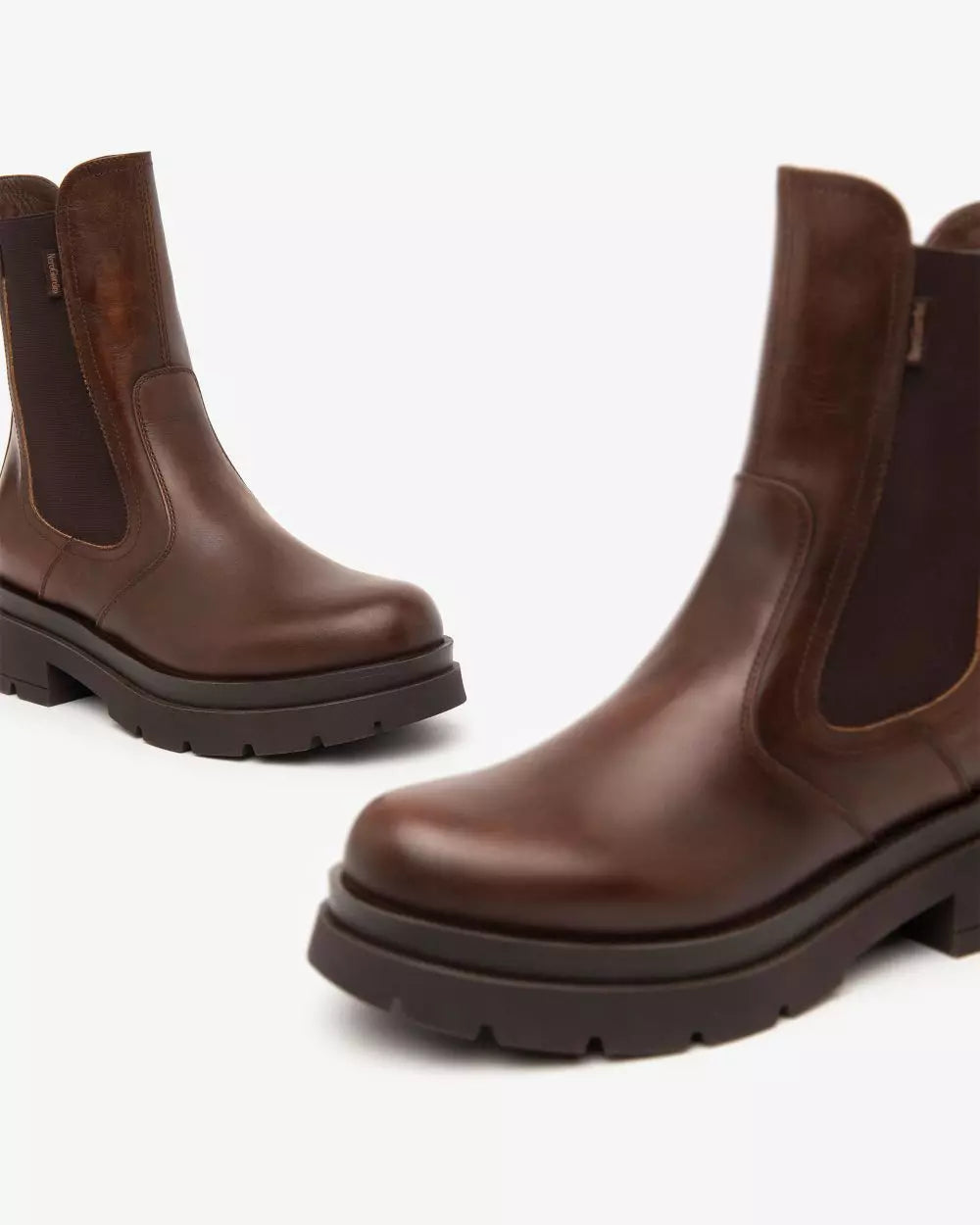 Chelsea Boot in Brown Leather