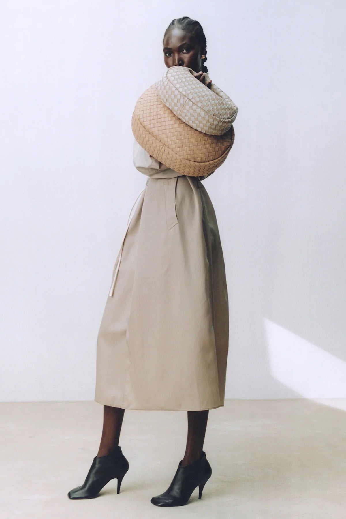 Laluna Mini Shoulder Bag in Taupe