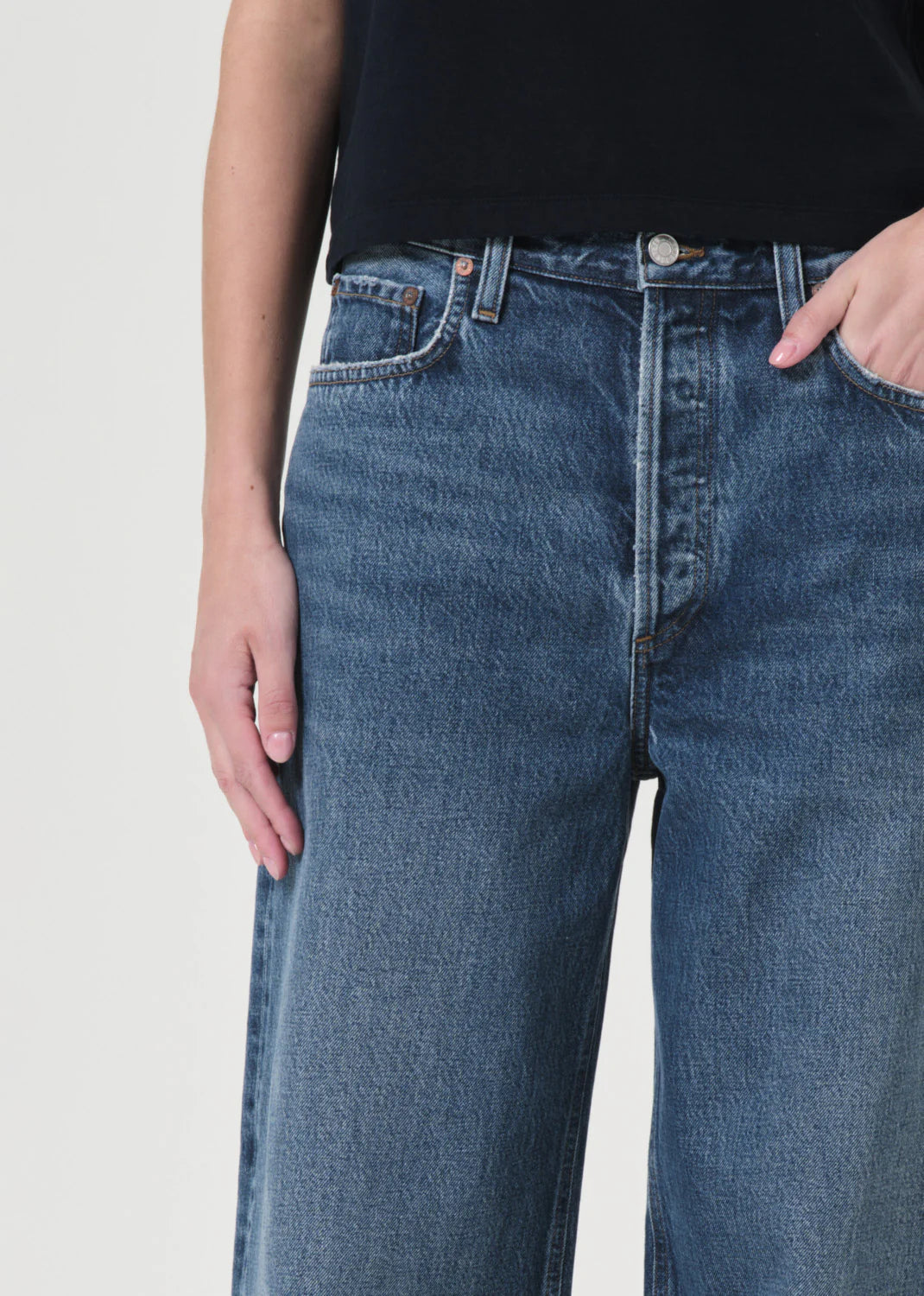 Low Slung Baggy Jeans in Essence