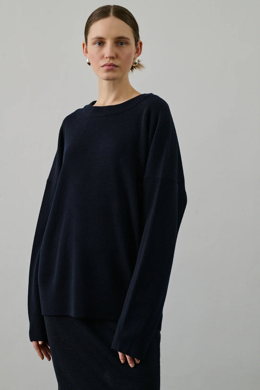 Feroe Pullover in Navy