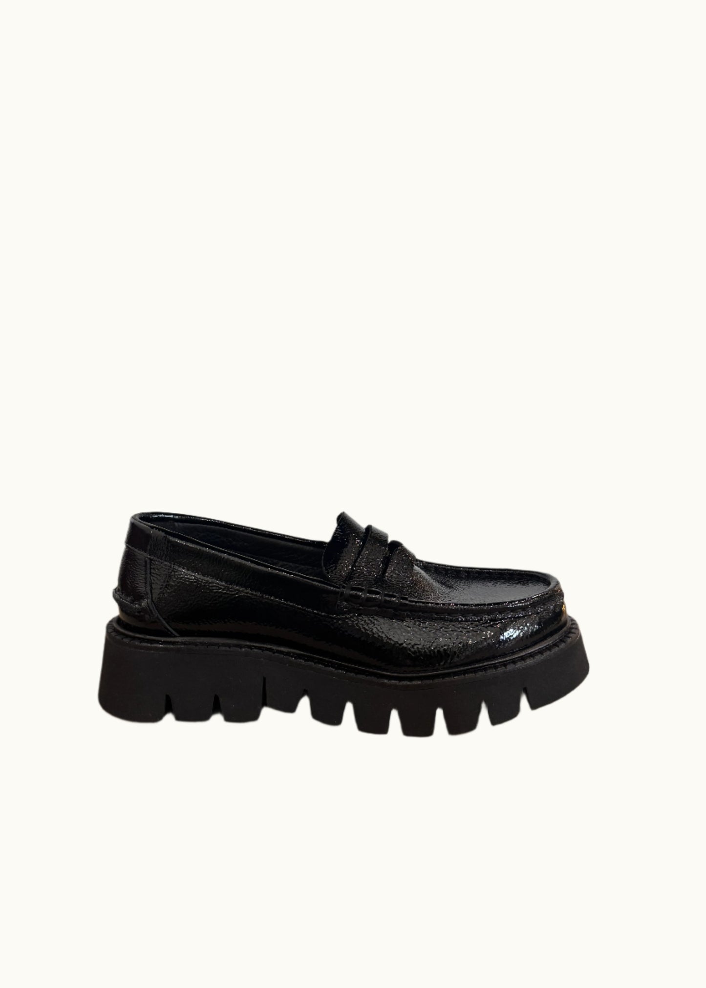 Sebas Lightweight Maxi Loafer in Black