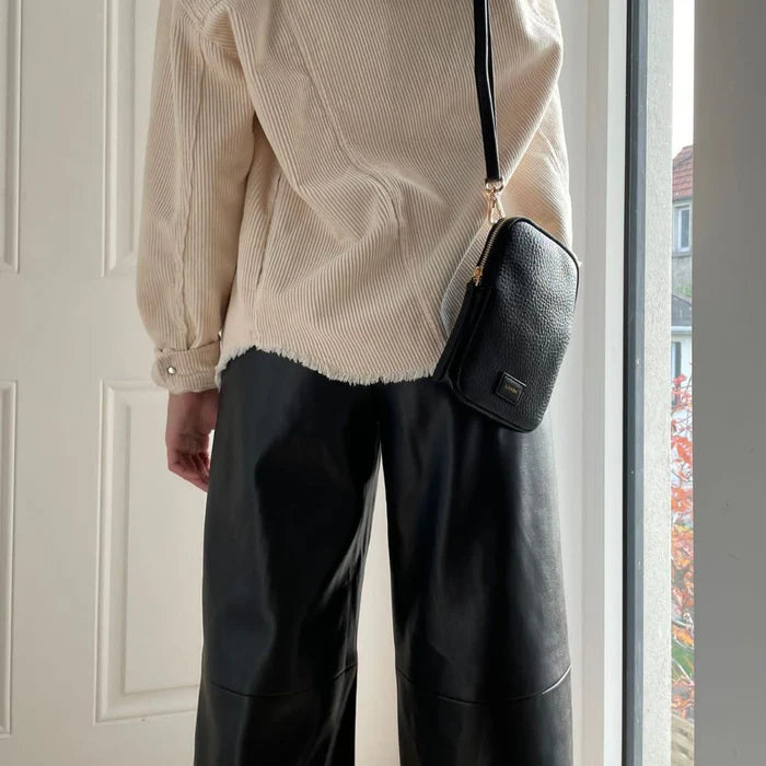 Cassia Phone Bag in Black