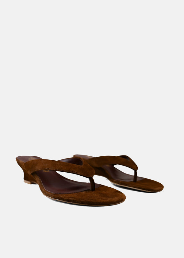Thong Wedge Sandal in Chocolate