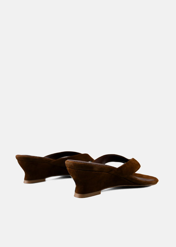 Thong Wedge Sandal in Chocolate