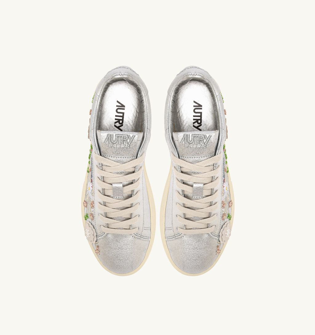 Floral Dallas Low Sneakers in Silver with Floral Embroidery