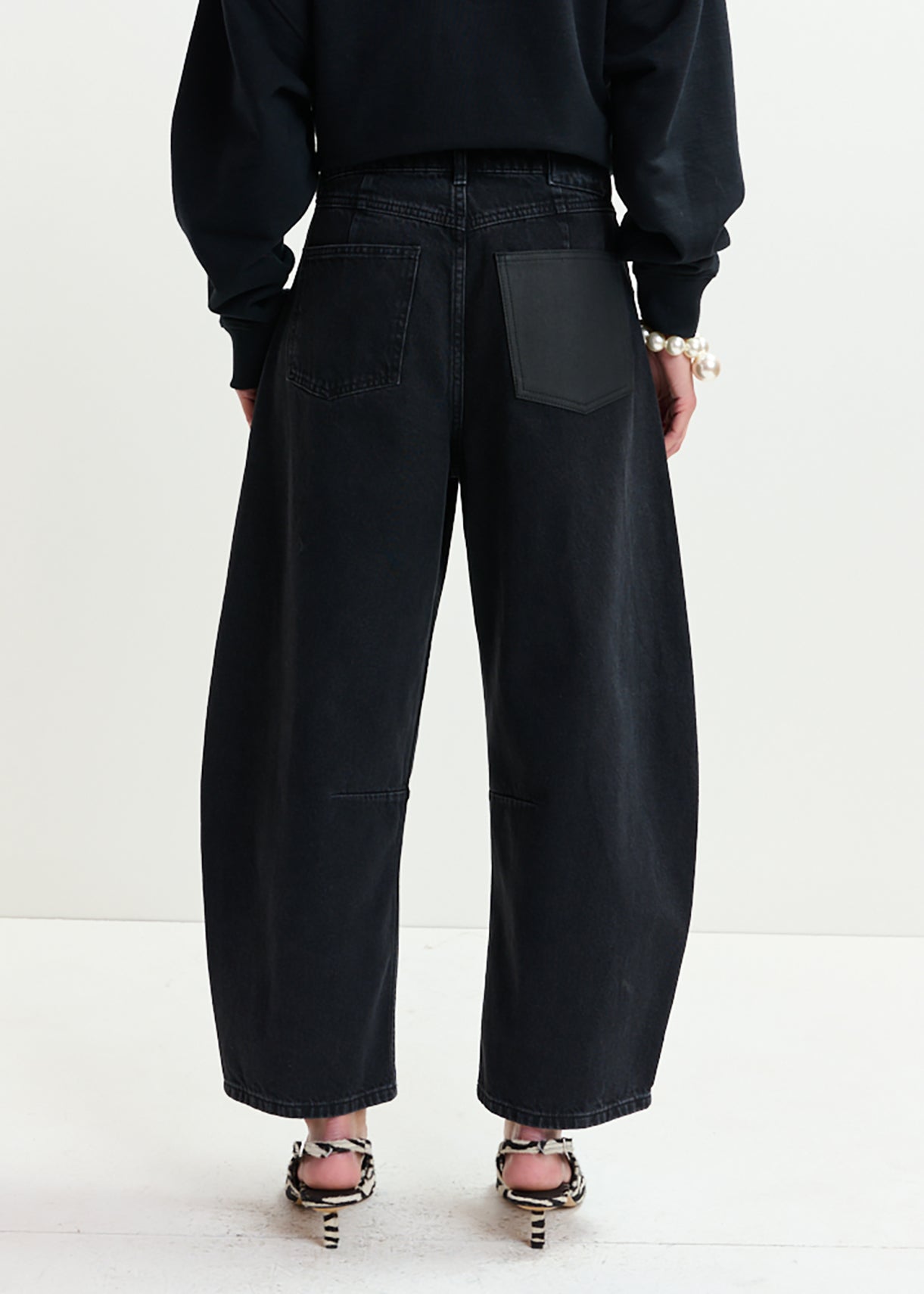 Interstellar barrel leg jeans