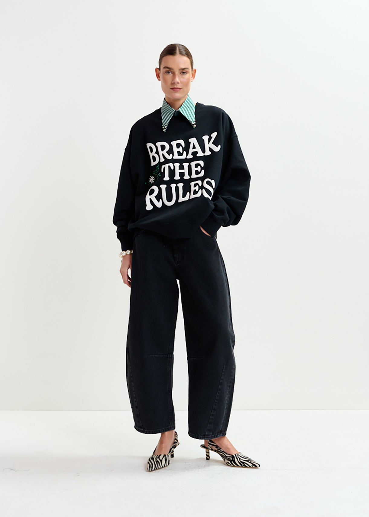 Interstellar barrel leg jeans