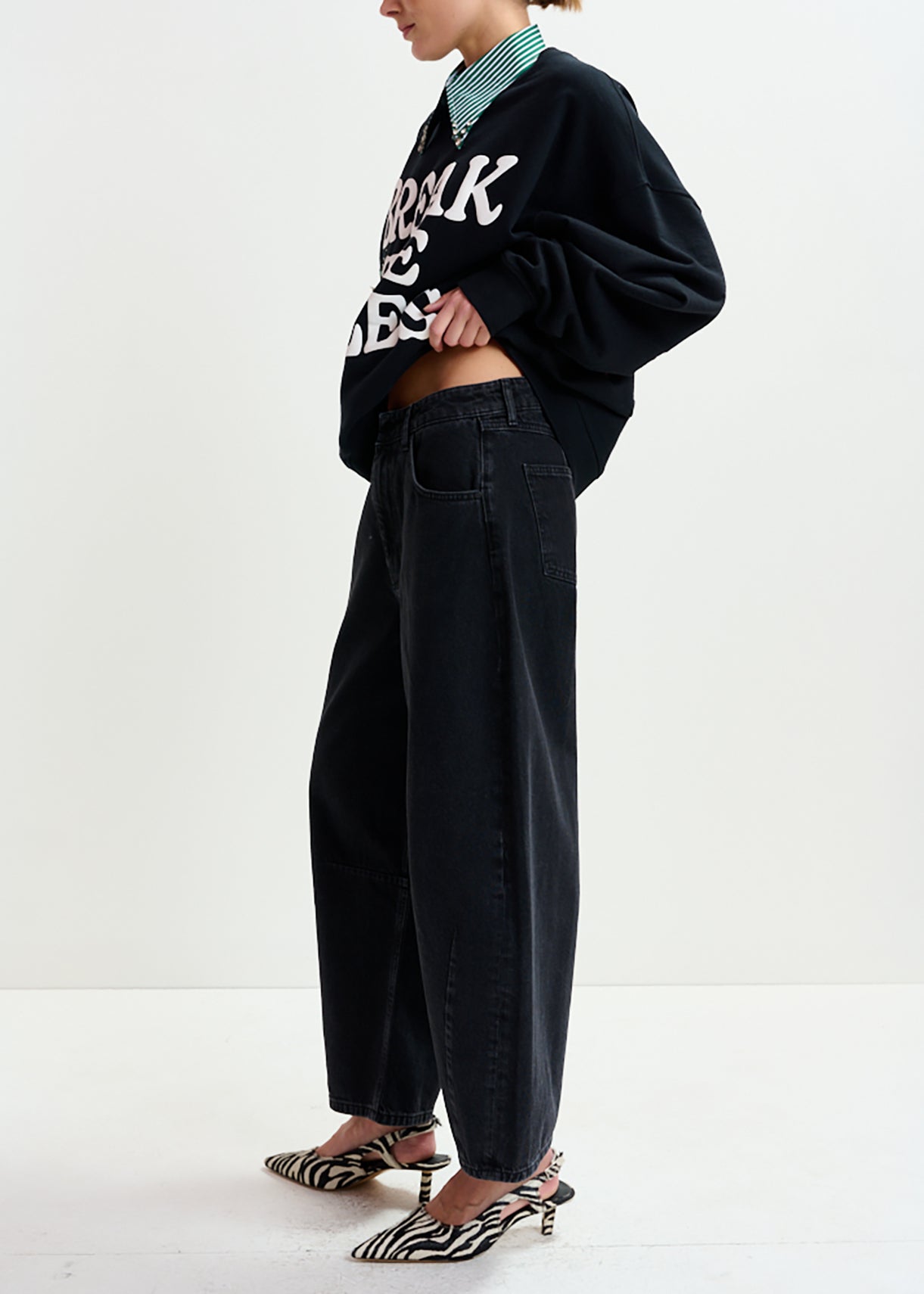 Interstellar barrel leg jeans