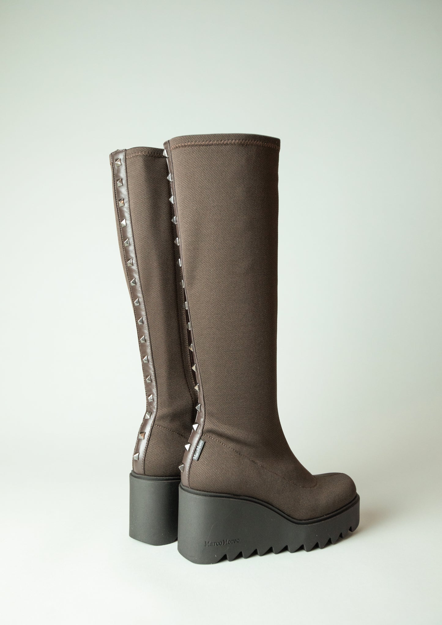 Platform Wedge with studs in Brown