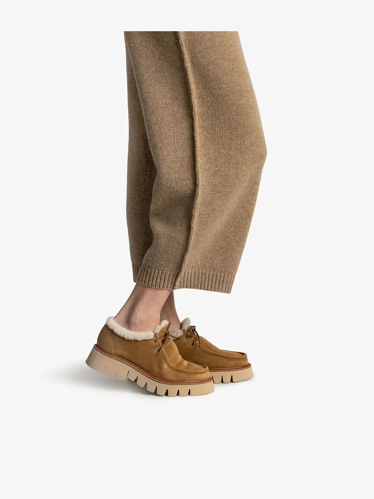Soe Velour Shearling Boot in Tan