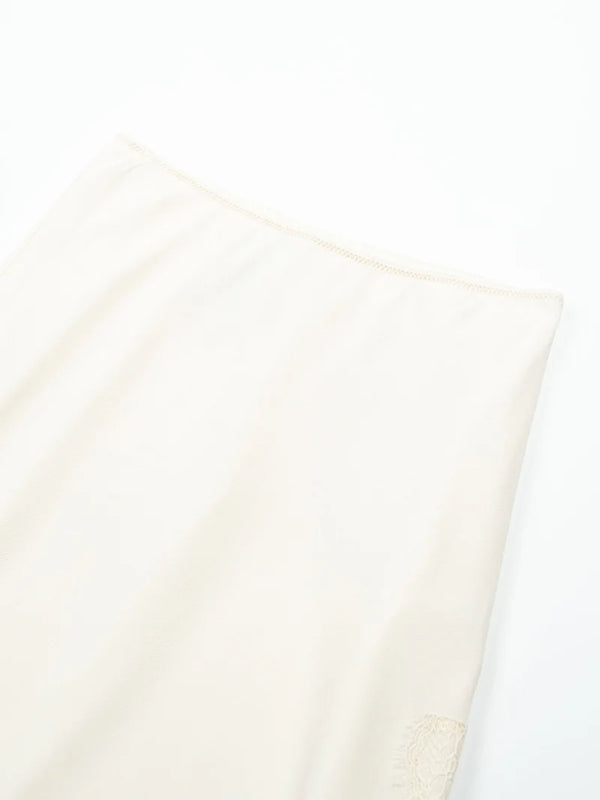 Lace Skirt in Off White