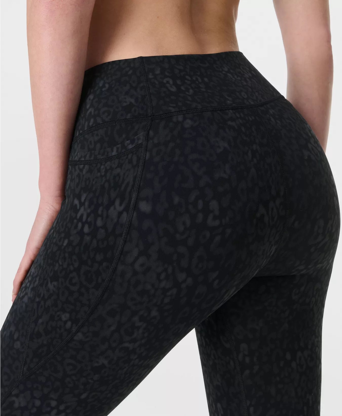 ULTIMATE 7/8 STUDIO LEGGING PRINT - BLACK PANTHER PRINT - SWEATY BETTY