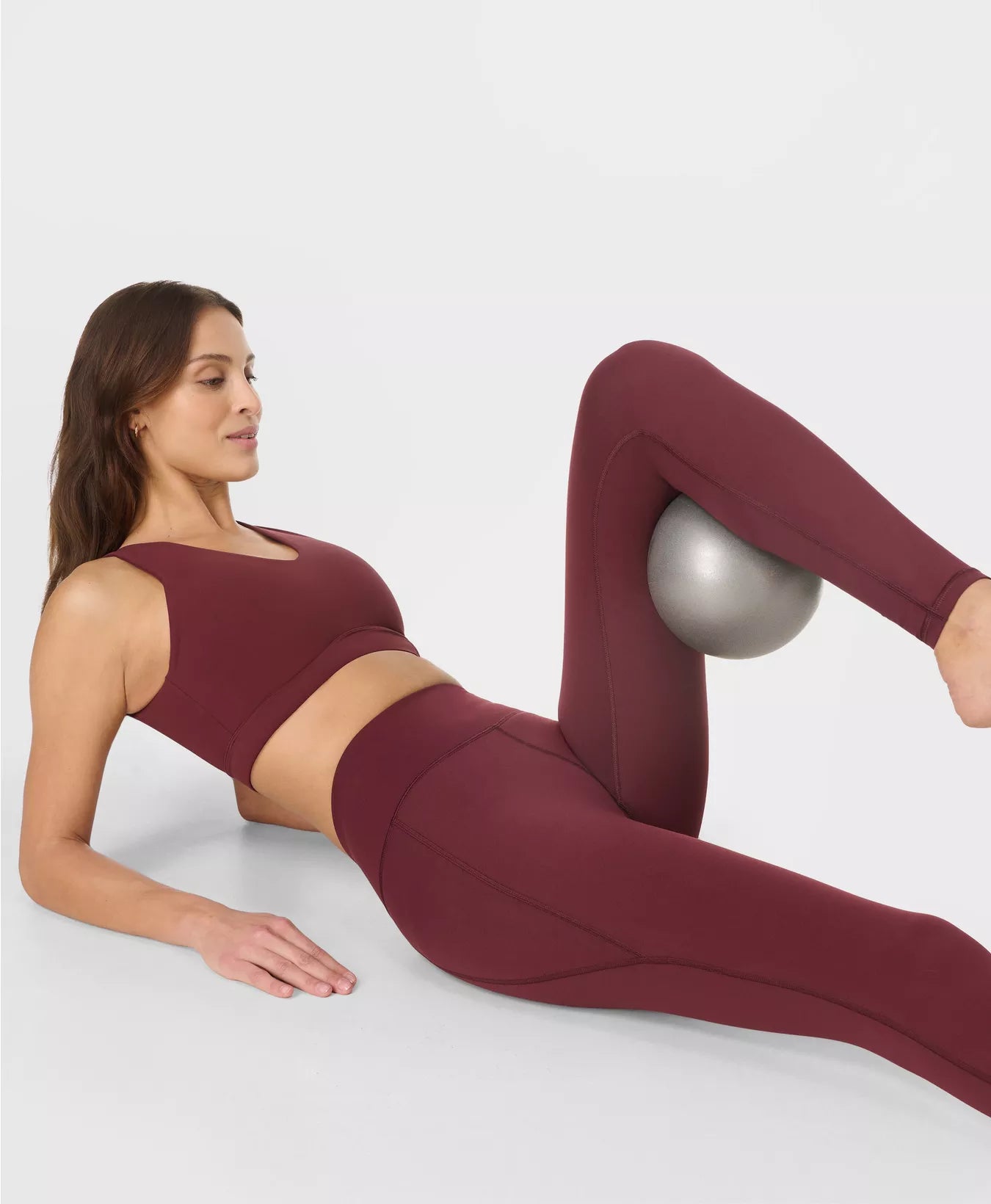 Ultimate Studio 7/8 Leggings in Garnet Red