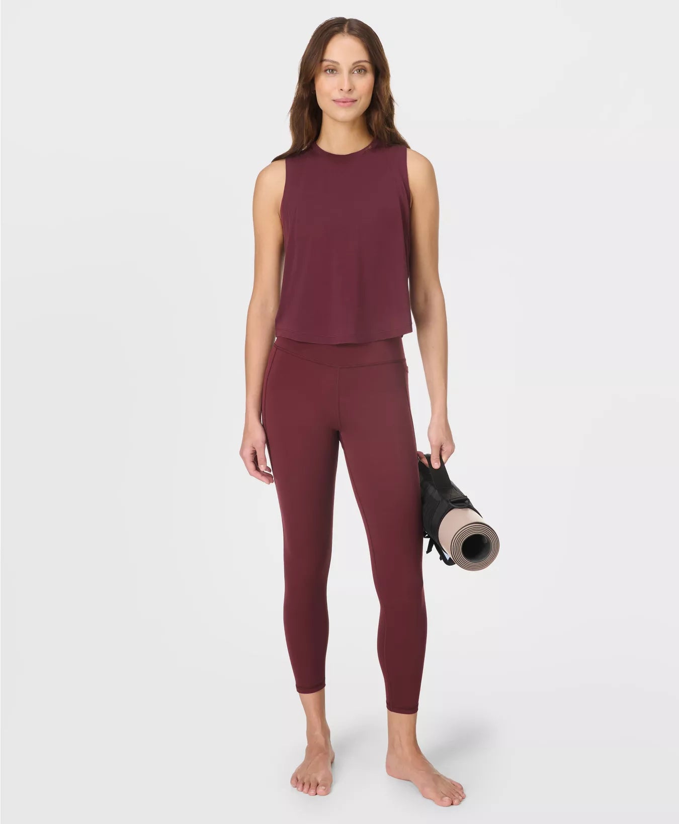 Ultimate Studio 7/8 Leggings in Garnet Red