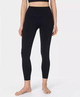 Ultimate 7/8 Yoga Leggings in Black