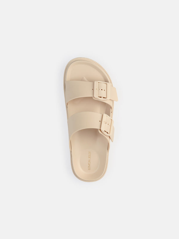 Elise Sandal in Desert
