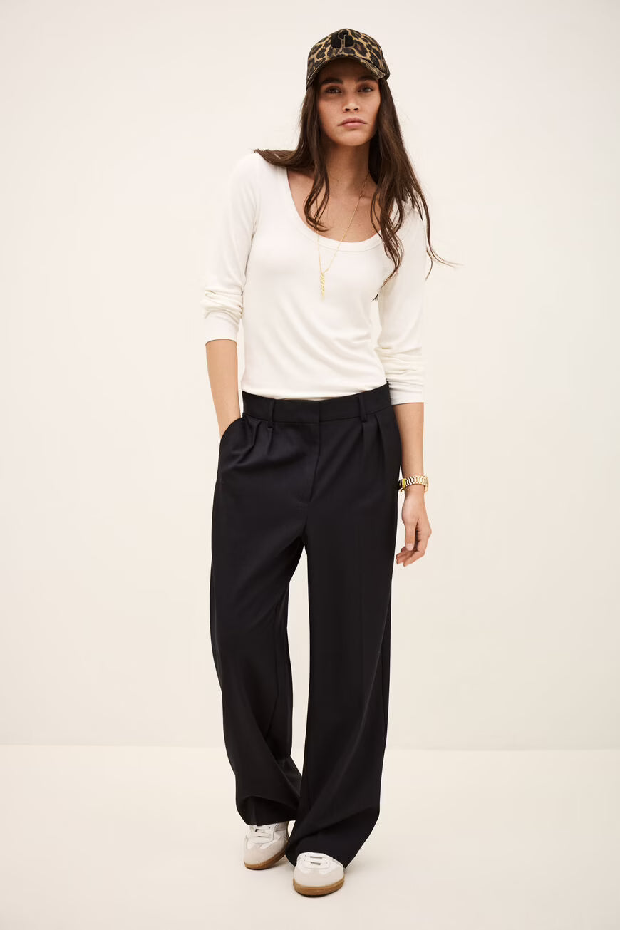 Luisa T-Shirt in White