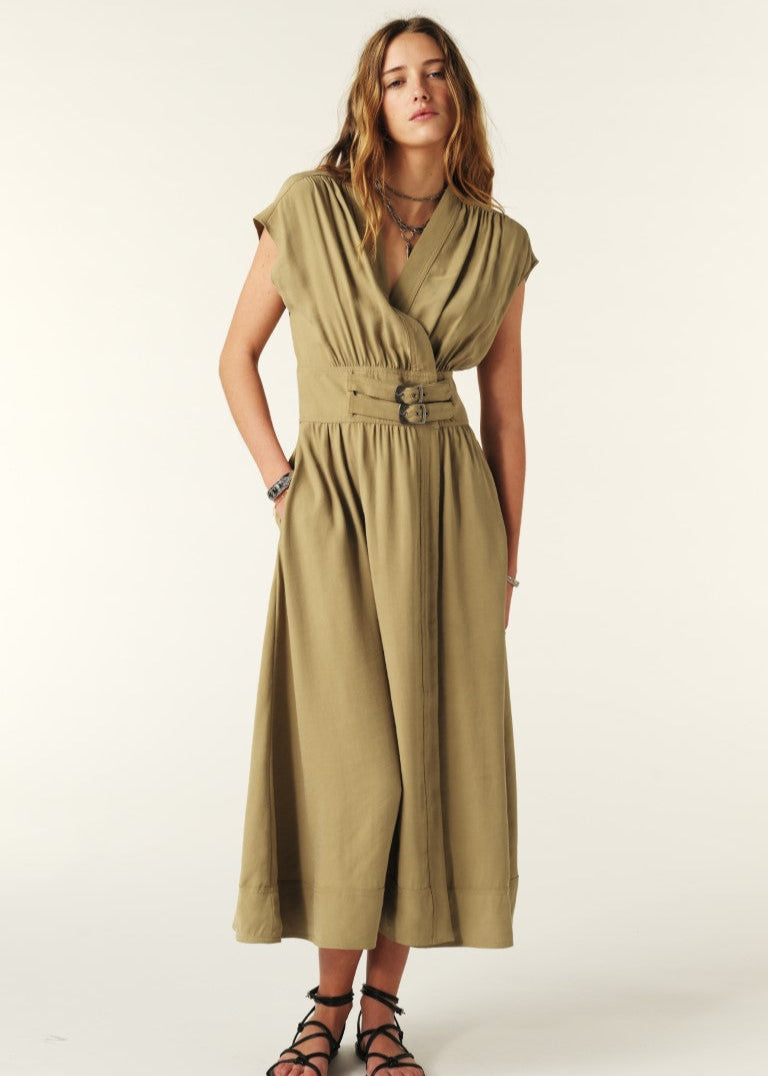 DRESS DOVE