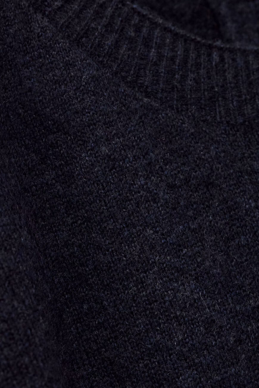 Salama Round Neck Jumper in Navy