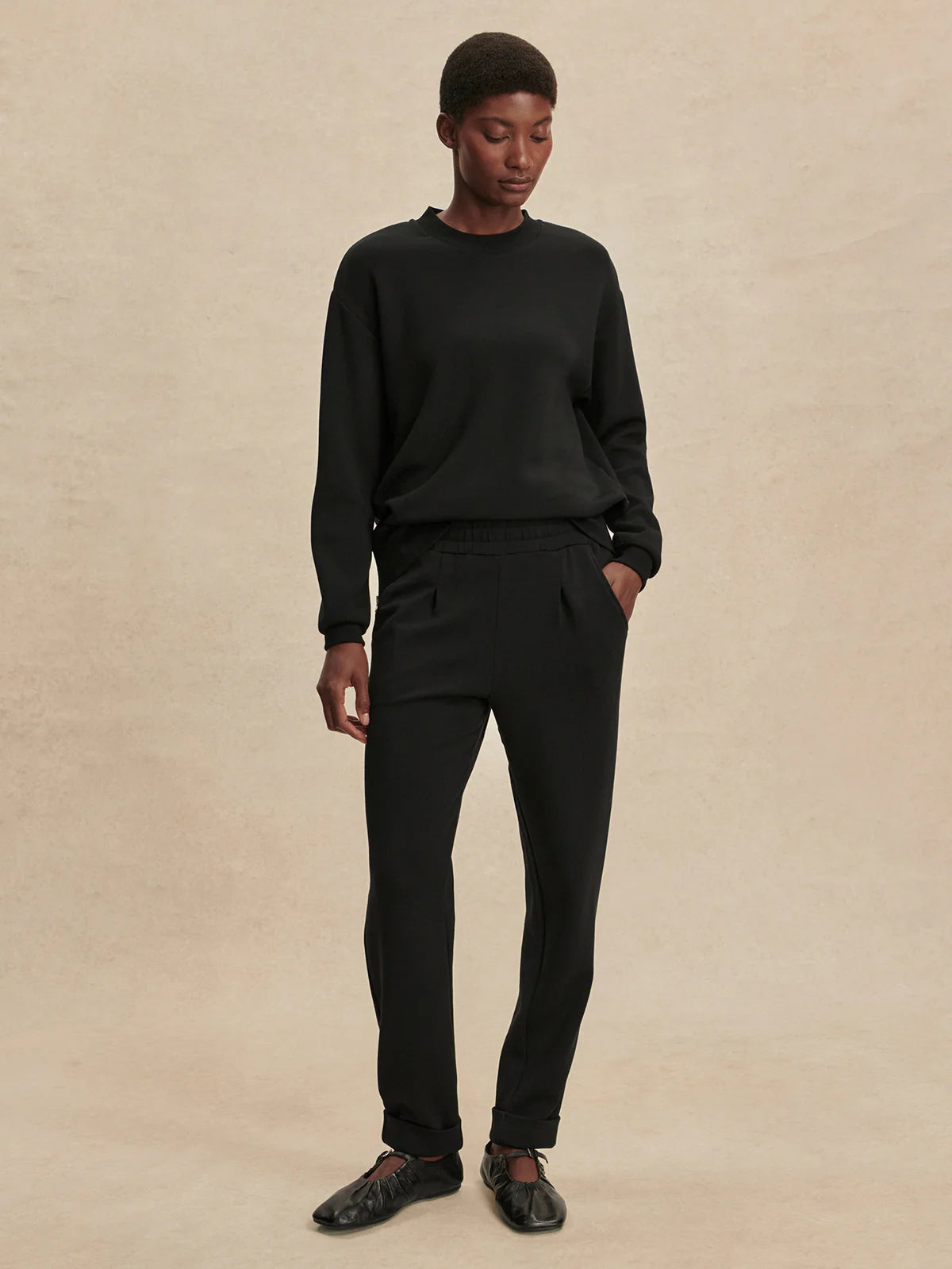 The Rolled Cuff Pant 25" in Black