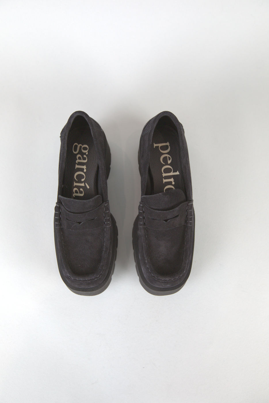 Tady Lightweight Midi Loafer in Suede Black