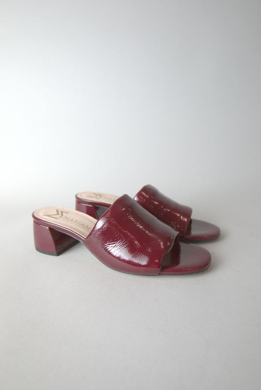 Venecia Heel in Burgundy