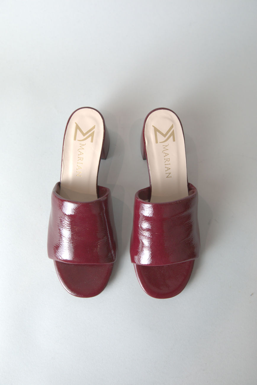Venecia Heel in Burgundy