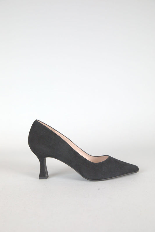 Jona Heel in Black Suede