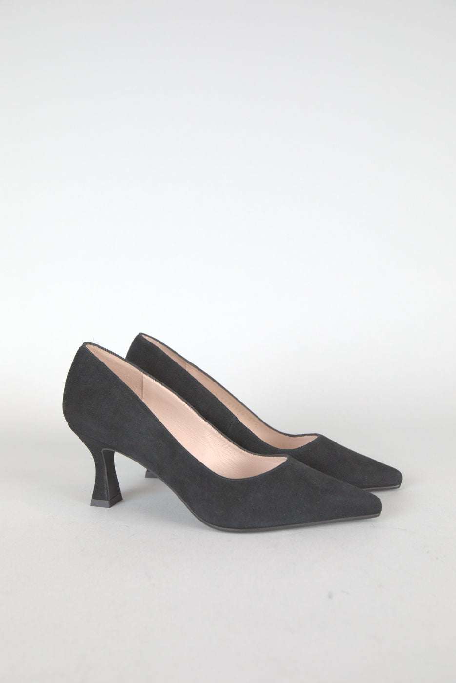 Jona Heel in Black Suede