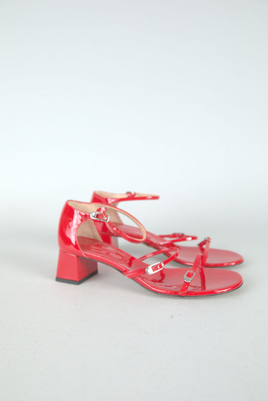 Prim Sandal in Red