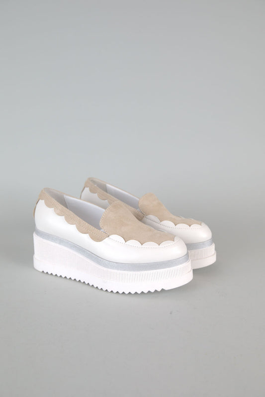 Nappa Bianco Wedge in Almond