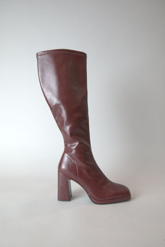 Limbo Block Heel High Boot in Burgundy Leather