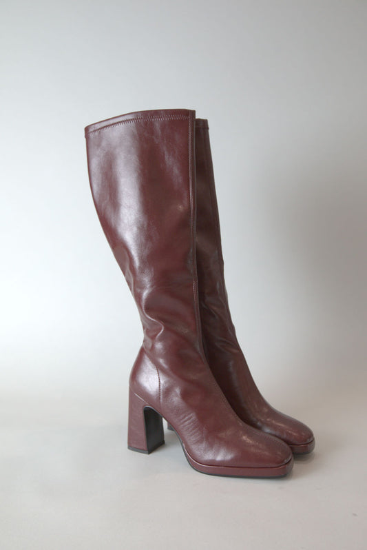 Limbo Block Heel High Boot in Burgundy Leather