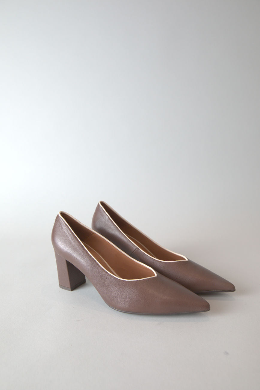 Canada Heels in Brown