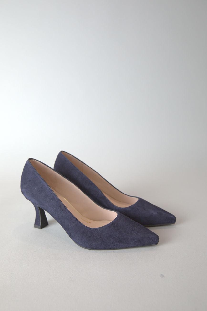 Jona Heel in Navy Suede